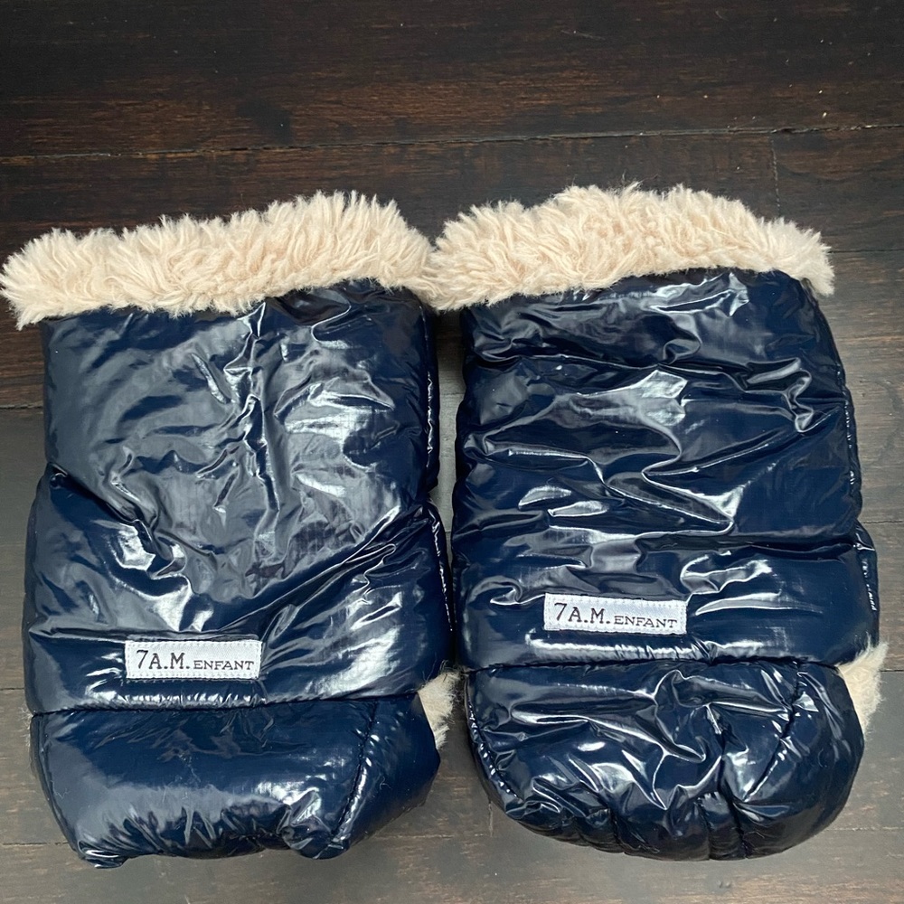 7 AM warmmuffs for stroller one size color is Oxford blue